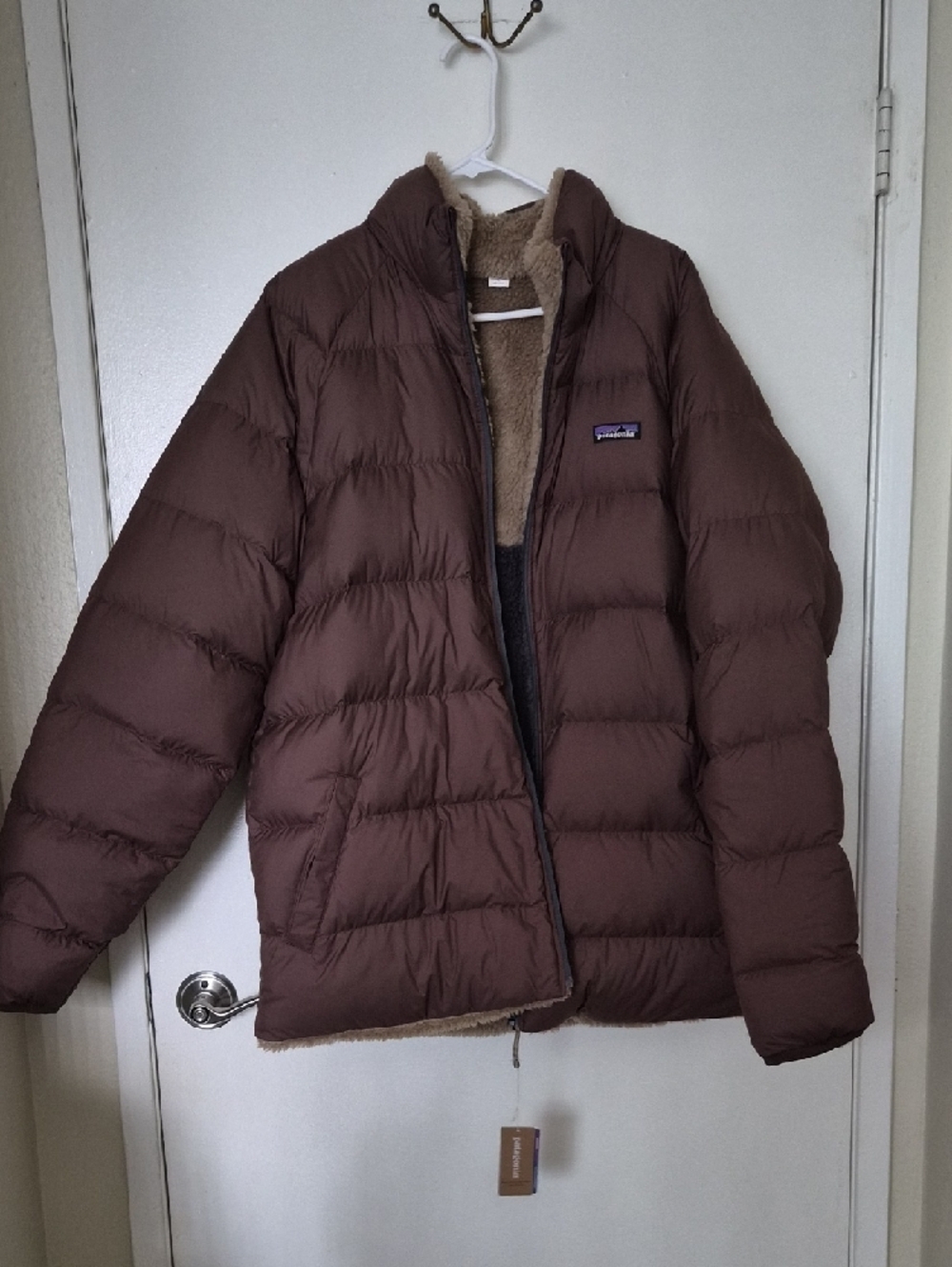 Patagonia Reversible Two-Tone Sherpa Fleece Jacket - Brown & Charcoal - Picture 4 of 6